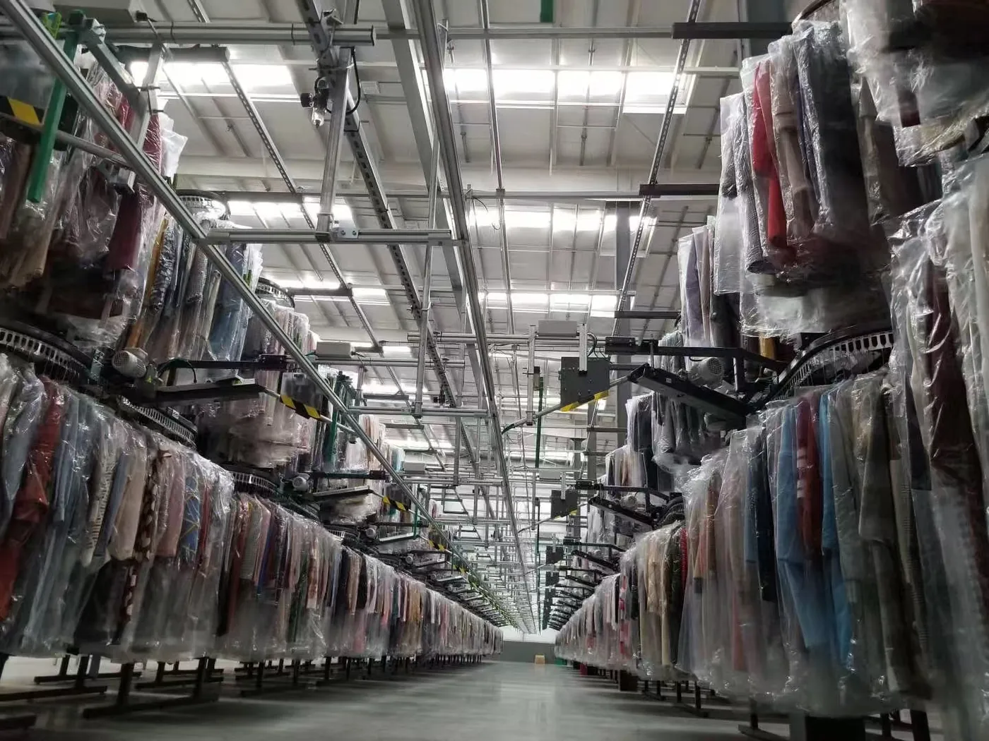 Stockage automatique des uniformes